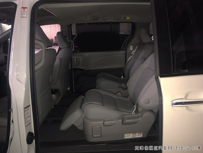 2018款豐田塞納3.5L兩驅(qū)版XLE 18輪/天窗/7座現(xiàn)車44.5萬