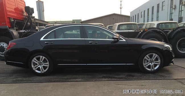 2019款奔馳S450墨版 雷達測距/全景/柏林之聲現(xiàn)車105萬