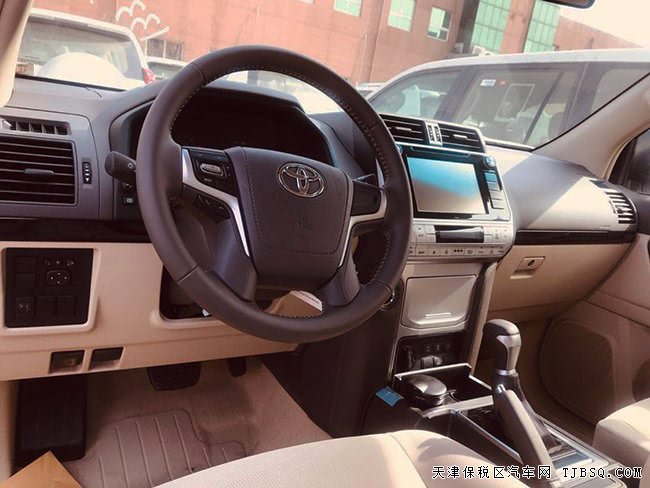 2019款豐田霸道4000中東版 4.0L 7座現(xiàn)車優(yōu)惠樂享