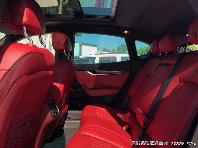 2018款瑪莎拉蒂levante美規(guī)版 哈曼/全景/20輪現(xiàn)車97萬