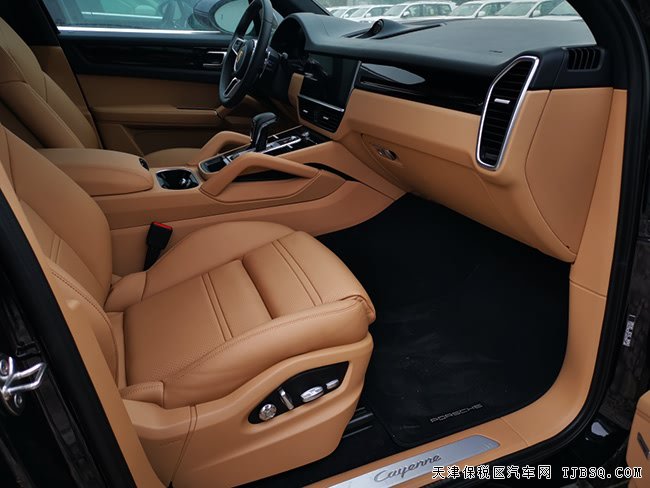 2019款保時捷卡宴3.0T加規(guī)版 豪華包/金屬漆現(xiàn)車87.5萬