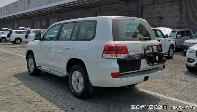 2018款豐田酷路澤4600中東版 后掛/17輪/天窗現(xiàn)車79.8萬