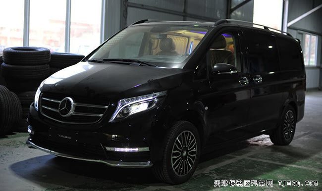 2019款奔馳V250中東版 19輪/LED大燈/商務(wù)座椅現(xiàn)車62萬(wàn)