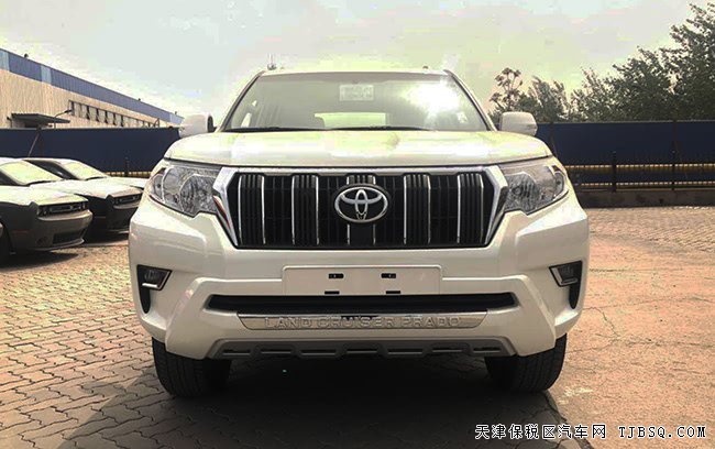 2019款豐田普拉多2700中東版 17輪/冰箱/大屏現(xiàn)車42.5萬