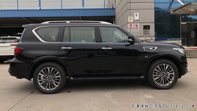 平行進(jìn)口車英菲尼迪QX80中東版 18款現(xiàn)車樂(lè)享經(jīng)典