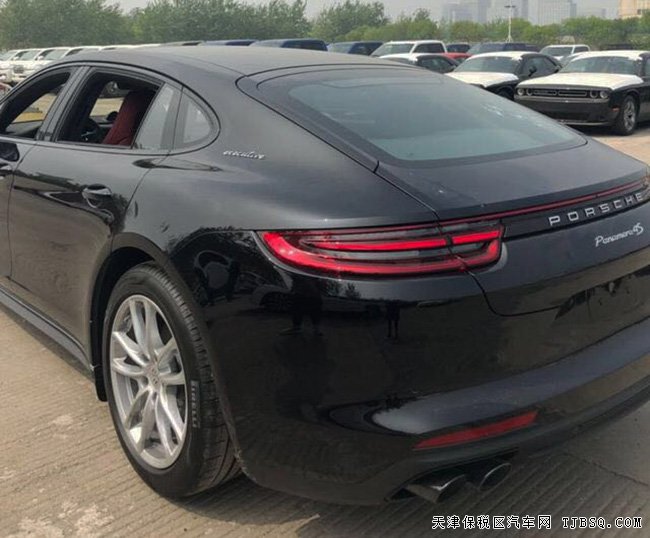 2019款保時捷Panamera4S加規(guī)版 金屬漆/增強包現(xiàn)車179萬
