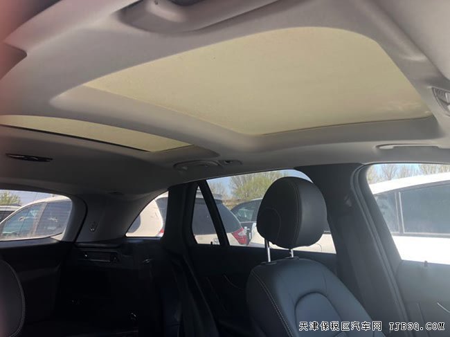 2019款奔馳GLC300墨西哥版 全景天窗/19輪/真皮現(xiàn)車42萬(wàn)