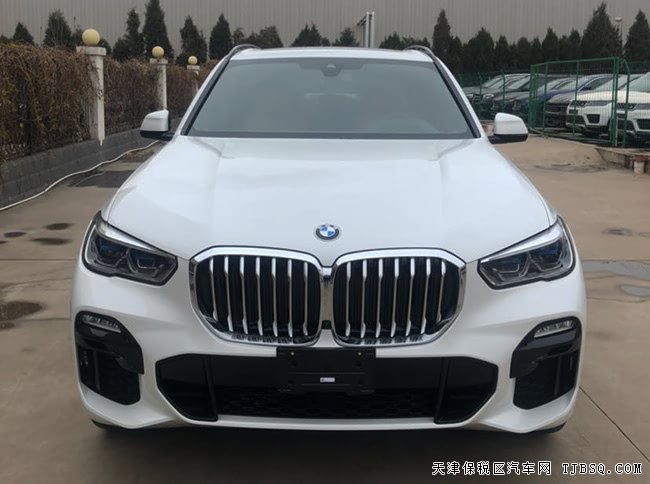 2019款寶馬X5M加拿大版經(jīng)典SUV 保稅區(qū)現(xiàn)車熱賣