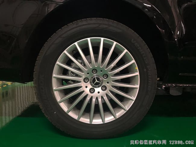 2019款奔馳V250墨西哥版 17輪/真皮/雙電動門現(xiàn)車48萬