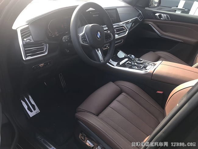 2019款寶馬X5M加規(guī)版 3.0T經(jīng)典公路越野現(xiàn)車酬賓