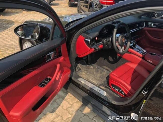 18款保時捷Panamera加版 豪華包/20輪/金屬漆現(xiàn)車147萬