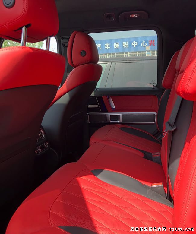 2019款奔馳G63AMG美規(guī)版 柏林之聲/天窗/三差現(xiàn)車262萬