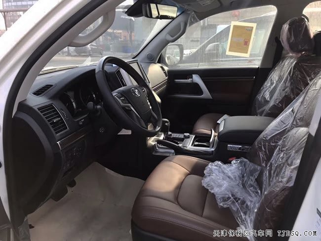 進口豐田蘭德酷路澤5700中東版 19款現(xiàn)車優(yōu)惠購