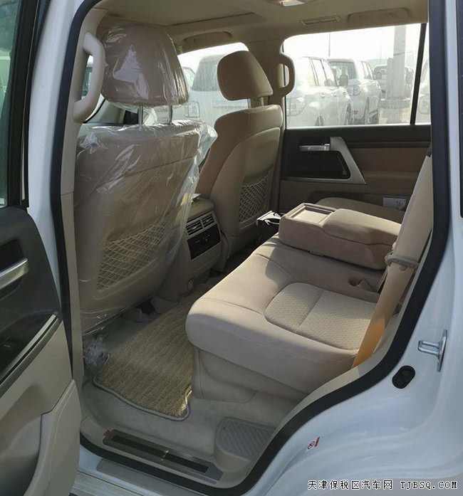 2019款豐田酷路澤5700中東版 18輪/12氣囊/天窗現(xiàn)車88萬