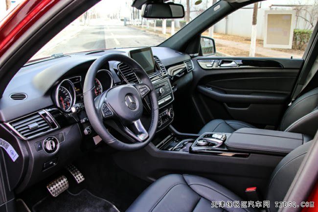2018款奔馳GLE43AMG加規(guī)版 3.0T現(xiàn)車熱賣震撼呈現(xiàn)