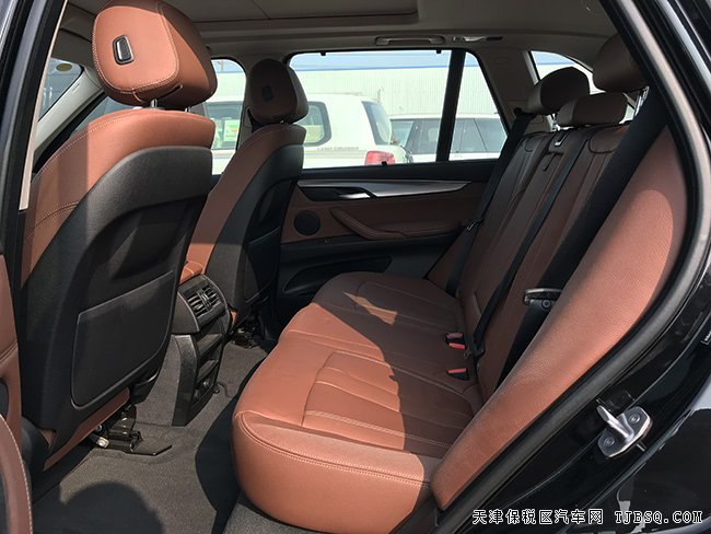 2018款寶馬X5中東版 19輪/全景天窗/HIFI音響現(xiàn)車64萬