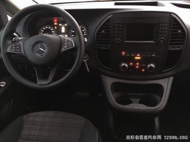 2018款奔馳METRIS美規(guī)版 豪華外觀包/金屬漆現(xiàn)車36.8萬