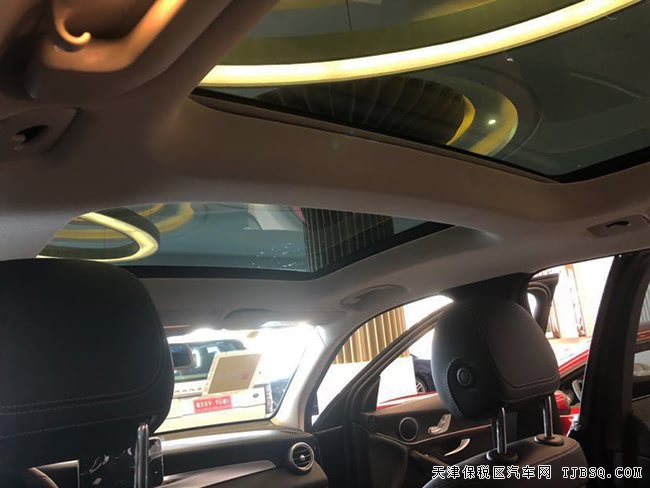 19款奔馳GLC300墨西哥版 全景天窗/19輪/氙燈現(xiàn)車41.8萬