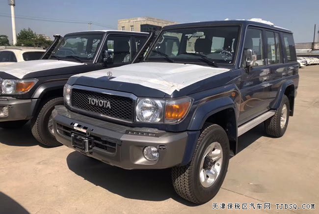 19款豐田酷路澤LC76中東版 絞盤/涉水喉現(xiàn)車61.8萬優(yōu)選