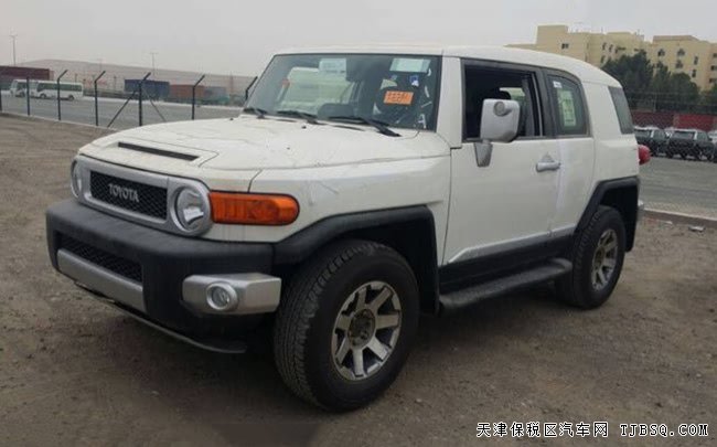 2019款豐田FJ酷路澤中東版 17輪/蠕行/差速鎖現(xiàn)車41.8萬