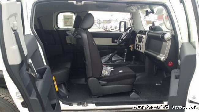 2019款豐田FJ酷路澤中東版 17輪/蠕行/差速鎖現(xiàn)車41.8萬