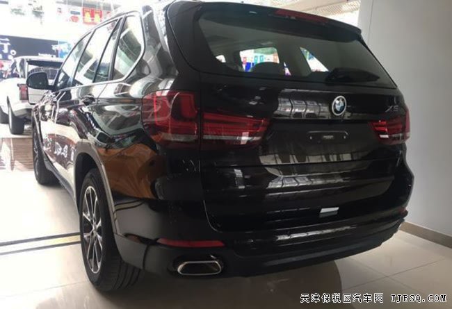 平行進(jìn)口車(chē)18款寶馬X5中東版 19輪/全景天窗現(xiàn)車(chē)64萬(wàn)購(gòu)