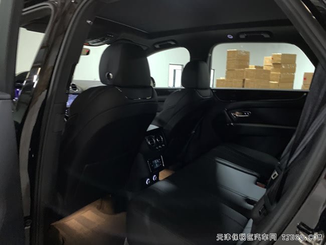 2019款賓利添越4.0T汽油版 21輪/5座/全景天窗現(xiàn)車245萬