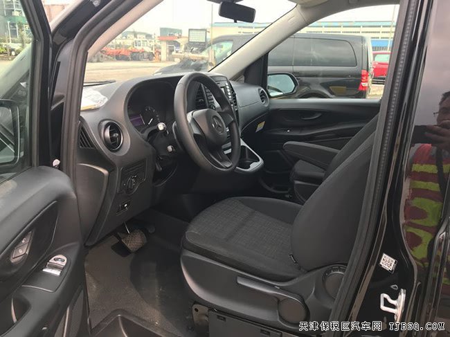 2019款奔馳METRIS美規(guī)版 7座/金屬漆/電動門現(xiàn)車35.5萬