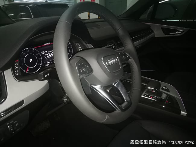 2018款?yuàn)W迪Q7加規(guī)版 20輪/LED大燈/BOSE音響現(xiàn)車(chē)65.5萬(wàn)