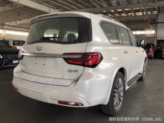 平行進(jìn)口車英菲尼迪QX80中東版 18款現(xiàn)車津城鉅惠