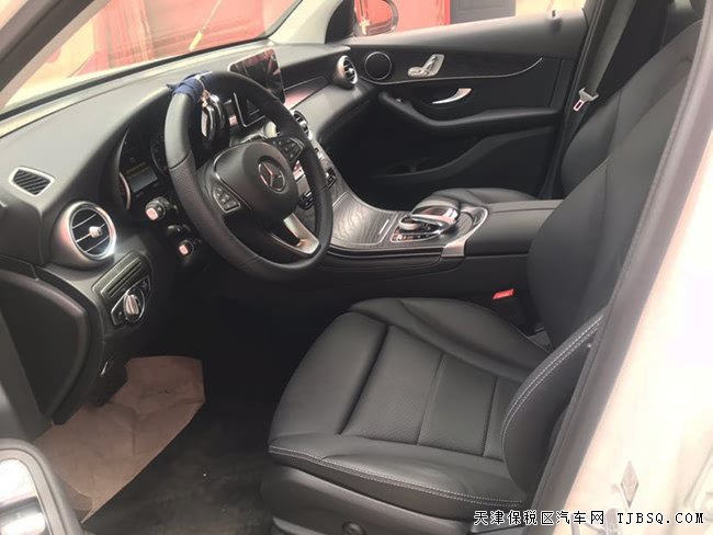 19款奔馳GLC300墨西哥版 19輪/全景天窗/氙燈現(xiàn)車40.8萬