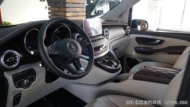2019款奔馳V250墨西哥版 18輪/航空座椅/小桌板現(xiàn)車72萬