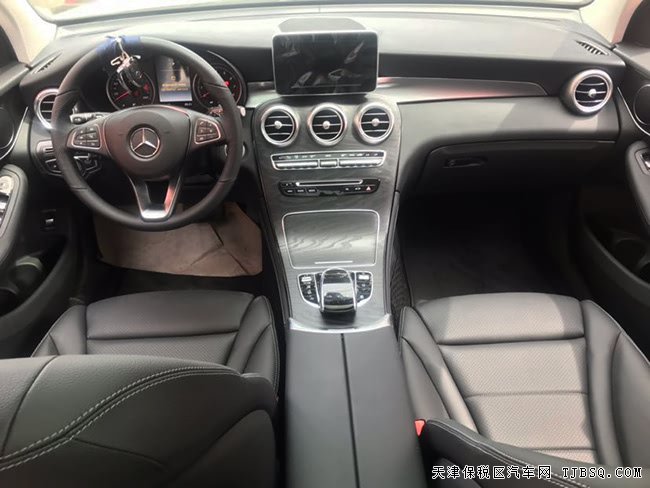 19款奔馳GLC300墨西哥版 19輪/氙燈/全景天窗現(xiàn)車40.8萬