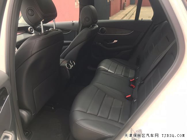 19款奔馳GLC300墨西哥版 19輪/氙燈/全景天窗現(xiàn)車40.8萬