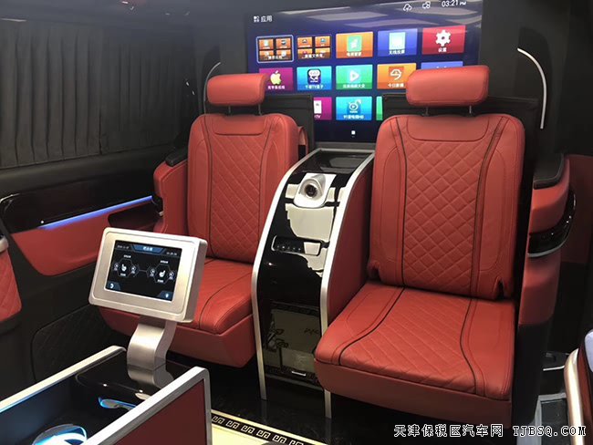 2018款奔馳威霆2.0T中東版 19輪/商務(wù)座椅/包圍現(xiàn)車77萬