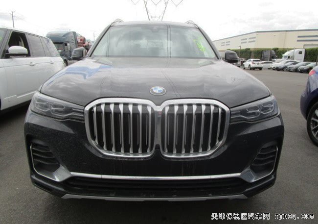 2019款寶馬X7美規(guī)版 3.0T七座SUV現(xiàn)車魅力呈現(xiàn)