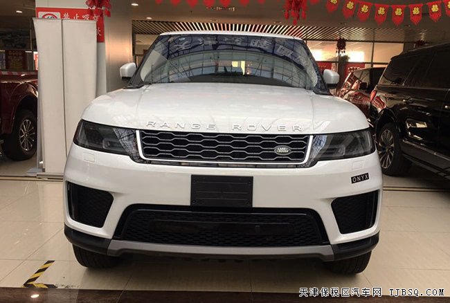 2019款路虎攬勝運動版汽油 19輪/滑動全景天窗現(xiàn)車78萬