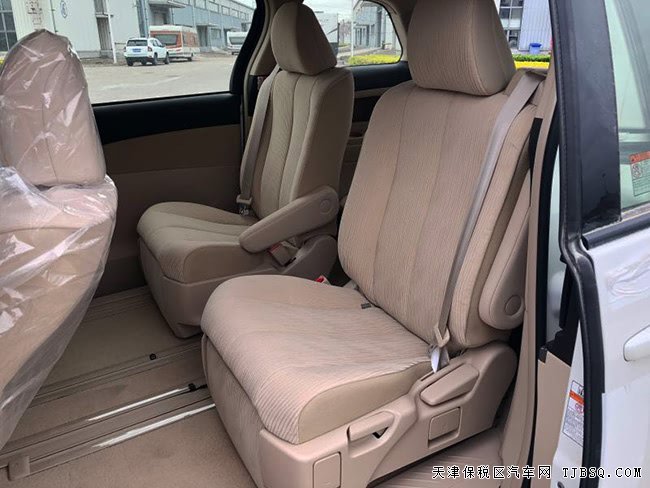 2019款豐田普瑞維亞中東版七座MPV 雙天窗現(xiàn)車38.5萬(wàn)購(gòu)