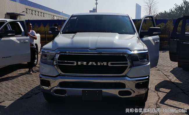 2019款道奇公羊5.7L加規(guī)版 經(jīng)典美式皮卡現(xiàn)車鉅惠