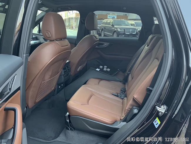 2019款奧迪Q7加規(guī)版 20輪/七座/手寫板/全景現(xiàn)車58.8萬
