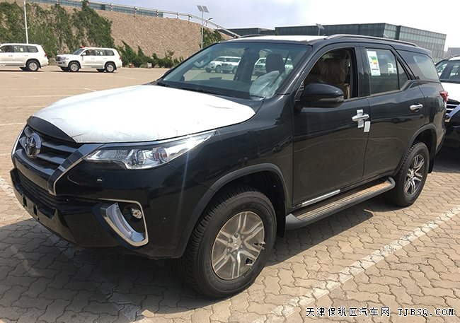 2019款豐田穿越者2700中東版 3氣囊/17輪/7座現(xiàn)車29.3萬(wàn)