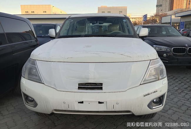 2019款日產(chǎn)途樂Y62中東版 18輪/天窗/7座真皮現(xiàn)車51.5萬