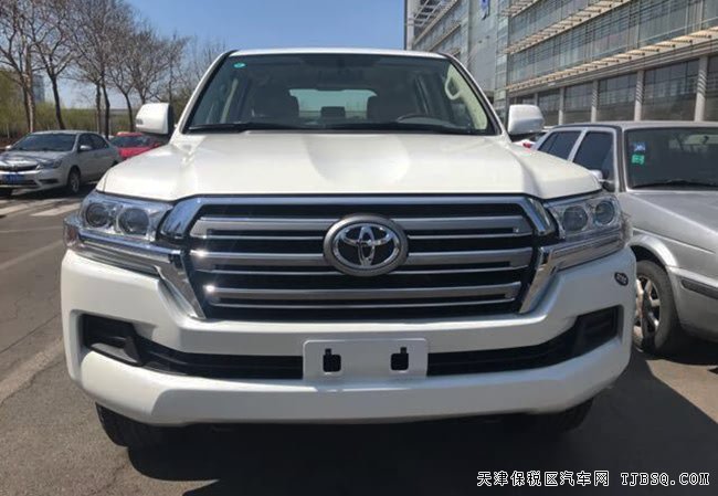 平行進口車豐田酷路澤4000中東版 18款后掛現(xiàn)車65.8萬
