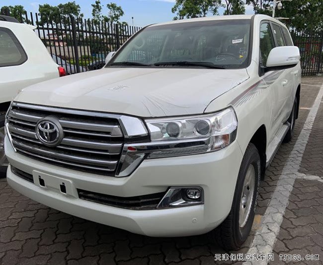 19款豐田酷路澤4000中東版 氙燈/17輪/冰箱現(xiàn)車63.2萬(wàn)