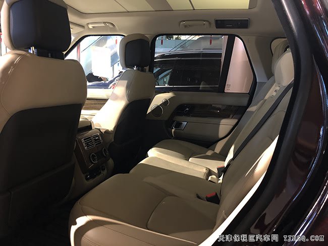 2019款路虎攬勝3.0T行政版 汽油版現(xiàn)車魅力來襲