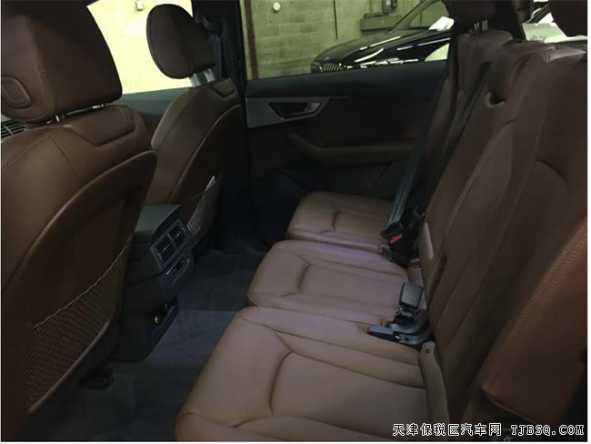 2019款?yuàn)W迪Q7加拿大版 七座/金屬漆/全景天窗現(xiàn)車57萬(wàn)
