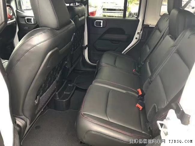 2019款JEEP牧馬人2.0T加規(guī)版 17輪/雙速分動(dòng)箱現(xiàn)車51萬(wàn)