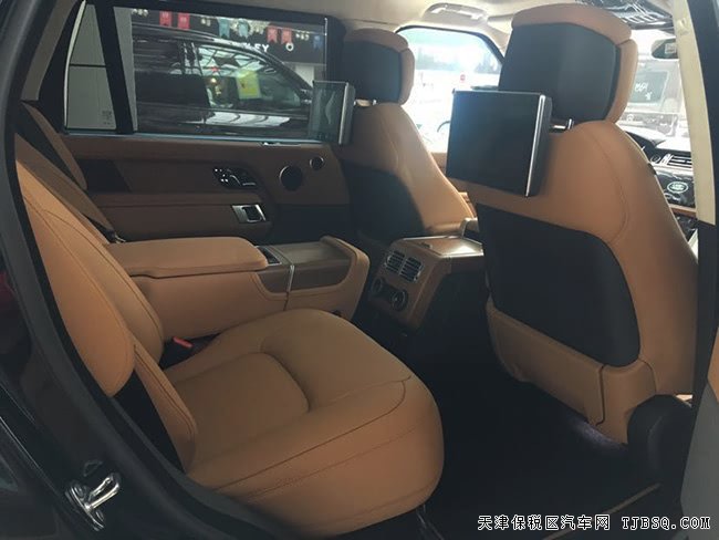 2019款路虎攬勝3.0T柴油創(chuàng)世加長(zhǎng) 21輪/后娛現(xiàn)車133萬