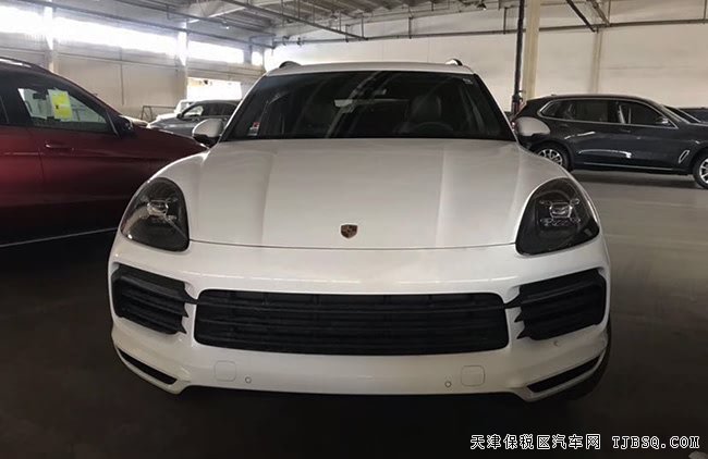 19款保時(shí)捷卡宴美規(guī)版 19輪/全景天窗/LED大燈現(xiàn)車82萬(wàn)