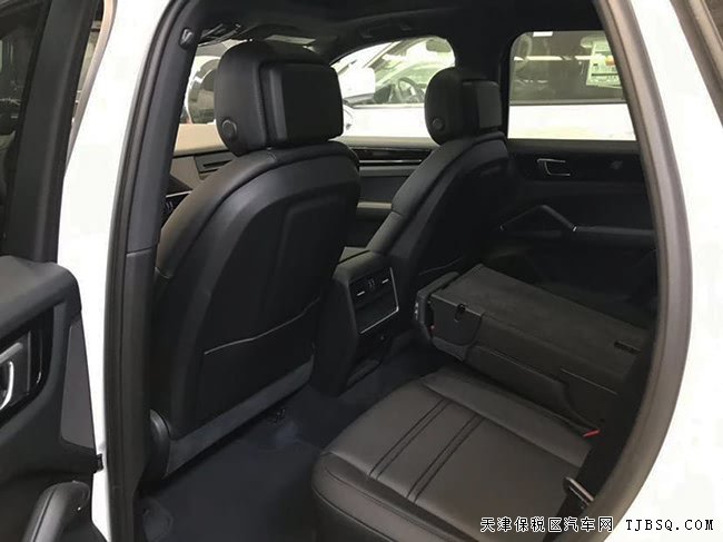 19款保時(shí)捷卡宴美規(guī)版 19輪/全景天窗/LED大燈現(xiàn)車82萬(wàn)